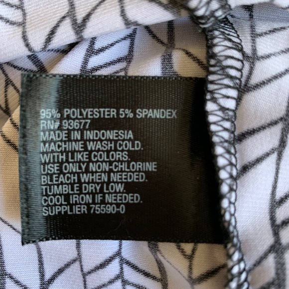 🐱4 for $10. WORTHINGTON BLACK & WHITE CAP SLEEVE POLYESTER TOP SIZE LARGE - Picture 8 of 8